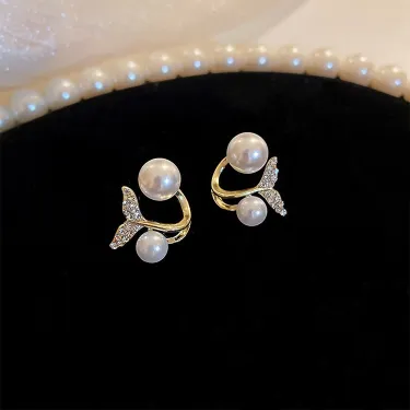 Pearl Stone Tail Design Stud Earrings 